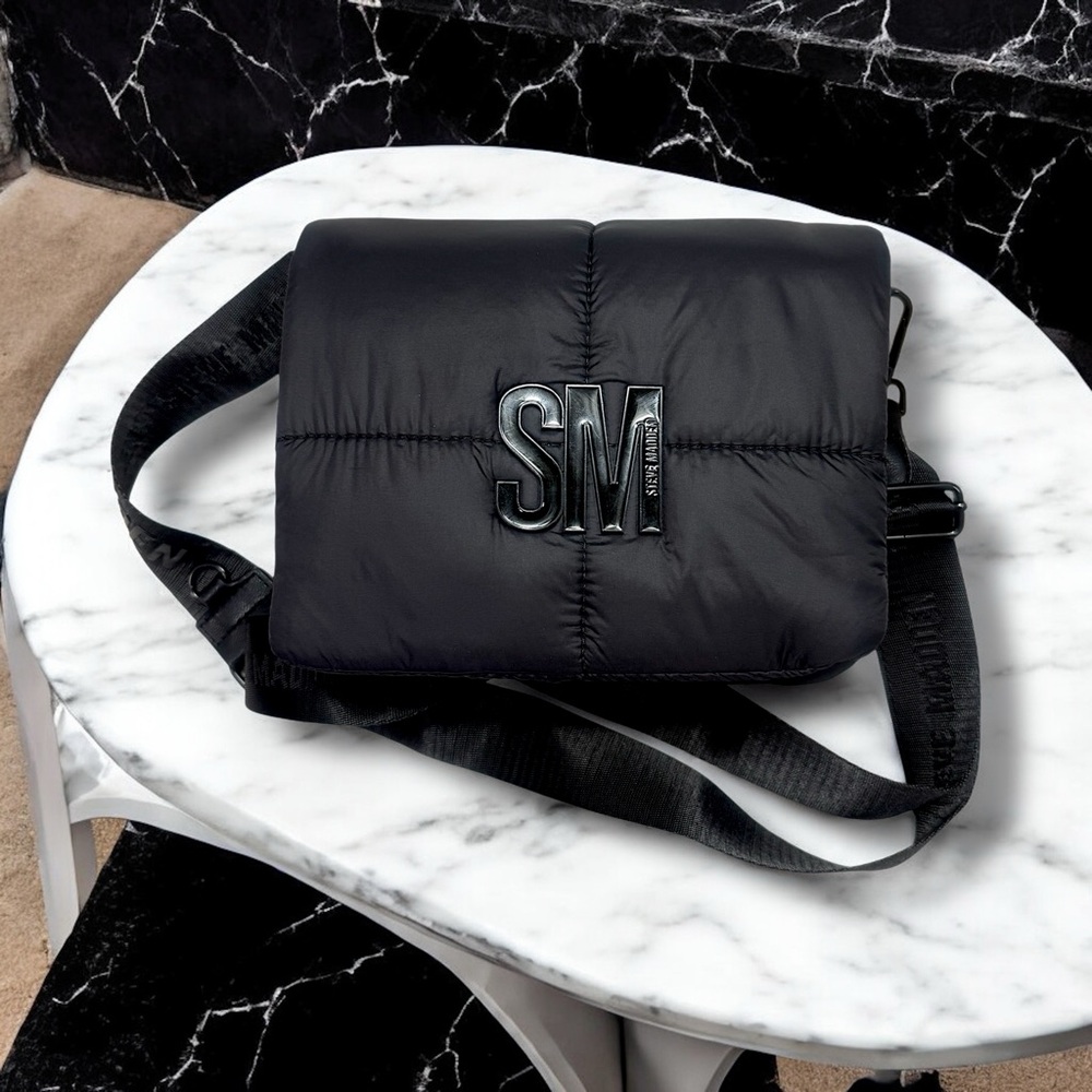 Steve Madden Black Messenger Bag with Adjustable Strap puffer purse NEW